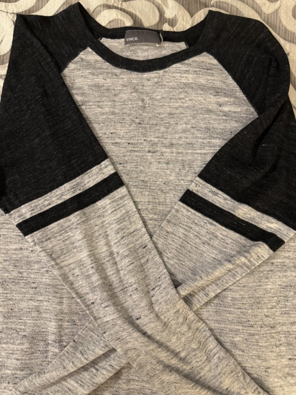 Vince Gray Sweater Men's Large Crewneck Cotton Cashmere Blend Raglan Sleeve